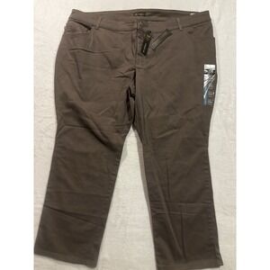 NWT Lee Pants Women's Plus Straight Leg Instantly Slim Classic 28W Petite Brown